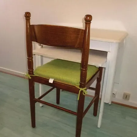 1 Bedroom In Maisy Apartment *